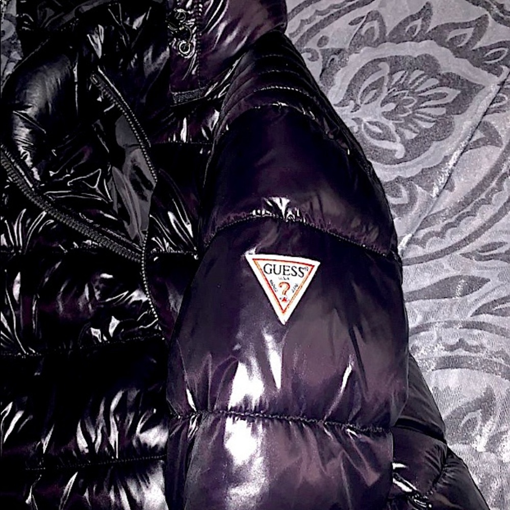 GUESS BUBBLE COAT (HOODED) SZ SMALL